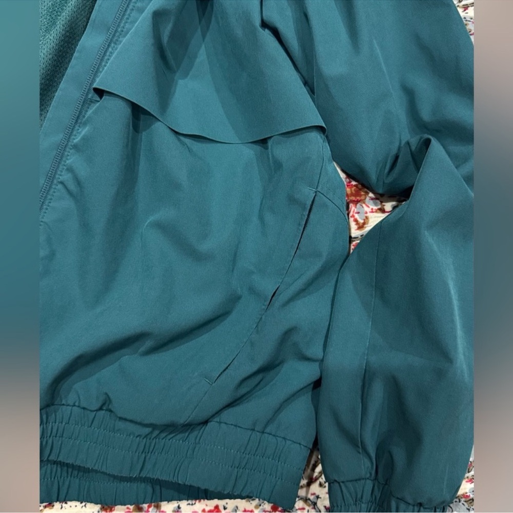 Figs Women Small Caribbean blue Fionx Sydney Scrub Jacket - Picture 3 of 4